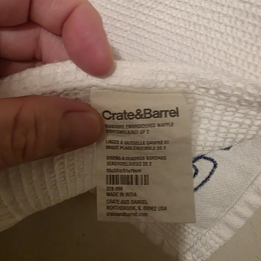 Crate&Barrel White DishTowel with Red and Blue Lobster Motif